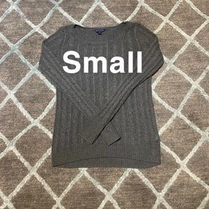 American Eagle Gray Cable Knit Thick Sweater